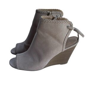 LC Lauren Conrad Boots Womens Beige Ankle Booties Suede Wedge Zip Up Size 9-12